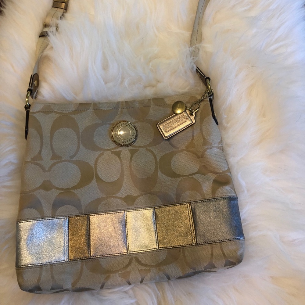 GOLD COACH CROSS BODY BAG